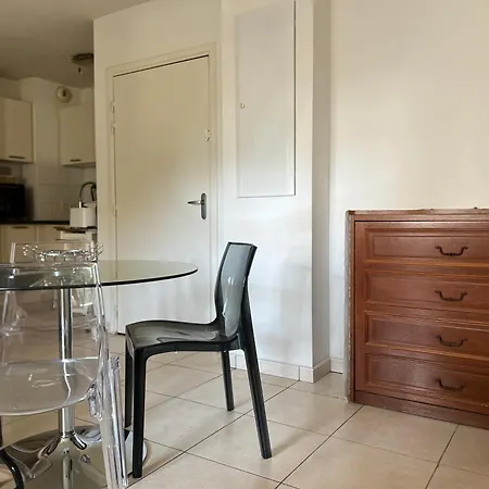 شقة Location T2 Cosy Dans Securisee Avec La Climatisation, Acces Piscine, Place De Parking Prive