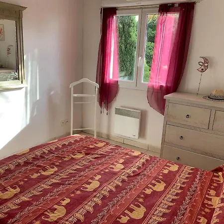 Location T2 Cosy Dans Securisee Avec La Climatisation, Acces Piscine, Place De Parking Prive Sète