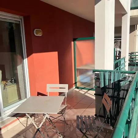 Apartmán Location T2 Cosy Dans Securisee Avec La Climatisation, Acces Piscine, Place De Parking Prive *