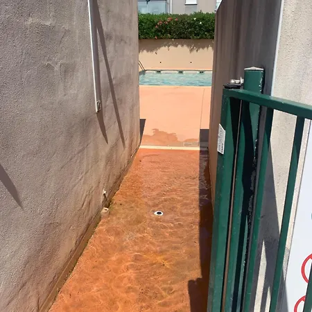 شقة Location T2 Cosy Dans Securisee Avec La Climatisation, Acces Piscine, Place De Parking Prive